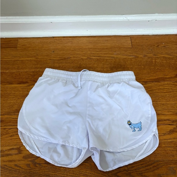 GOAT Women’s White Athletic Shorts Size Small - Picture 1 of 4